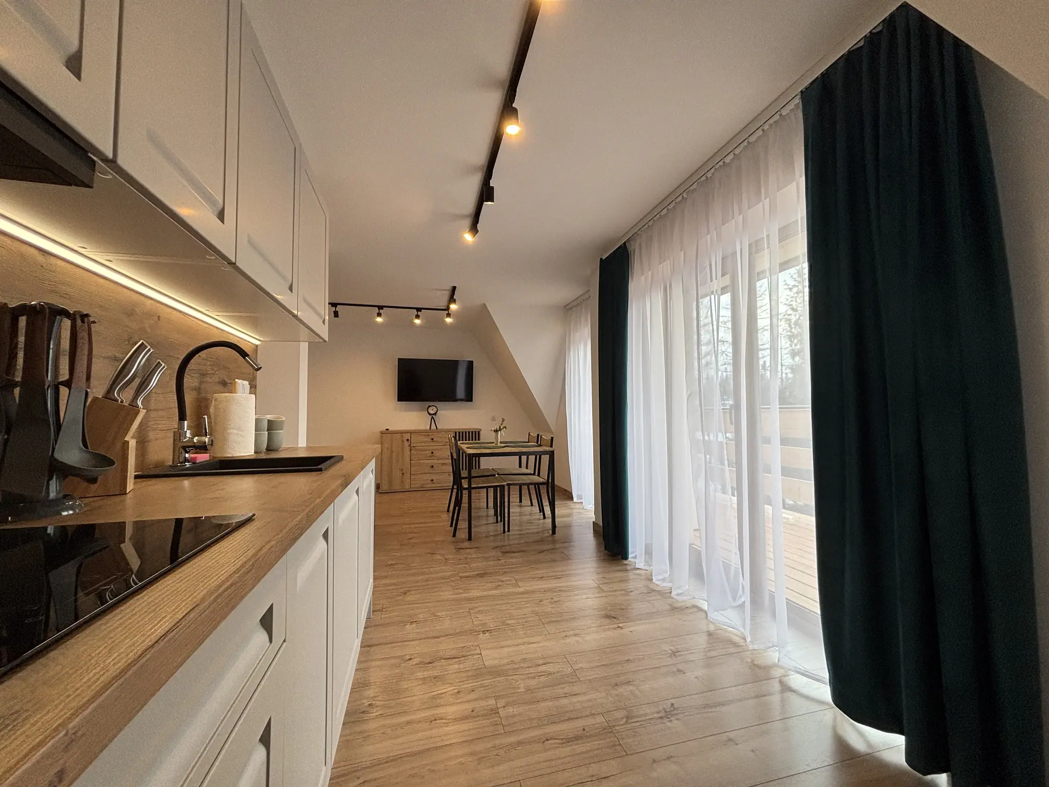 Apartamenty Magnas - widok na pokój